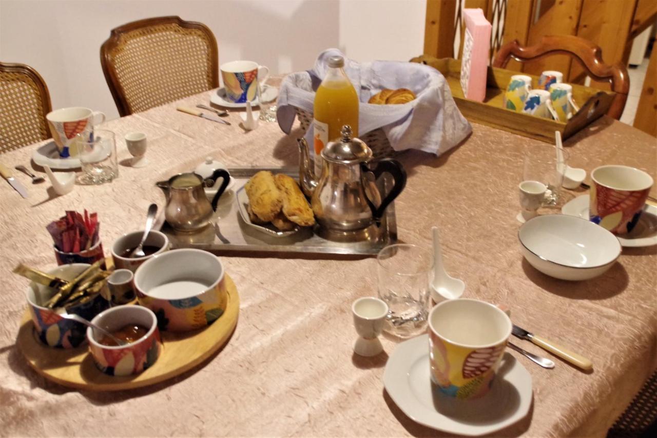 Bed and Breakfast Le Vieux Pont Saint-Julien  Екстер'єр фото