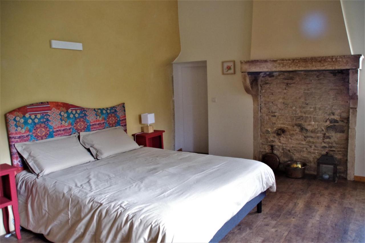Bed and Breakfast Le Vieux Pont Saint-Julien  Екстер'єр фото
